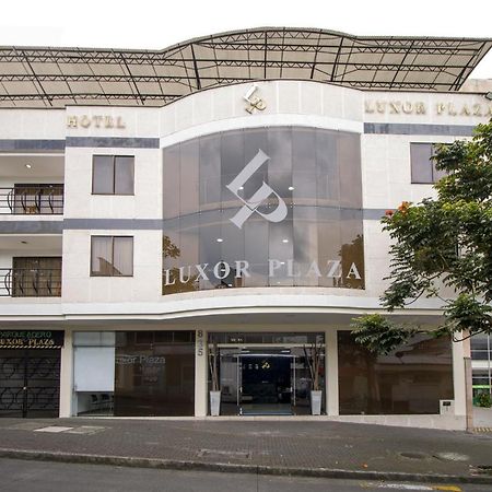 Hotel Luxor Перейра Екстер'єр фото