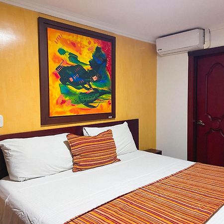 Hotel Luxor Перейра Екстер'єр фото