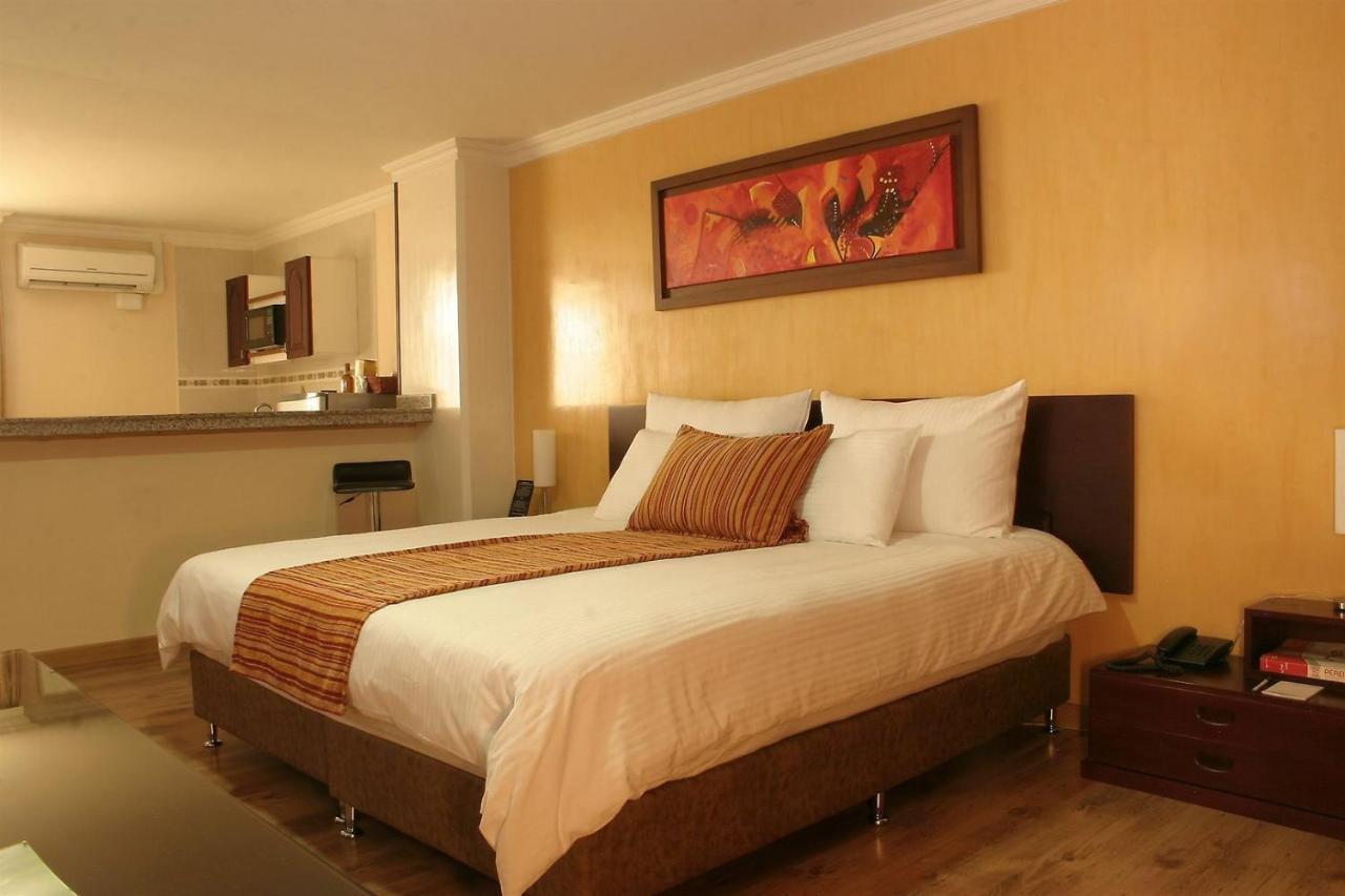 Hotel Luxor Перейра Екстер'єр фото
