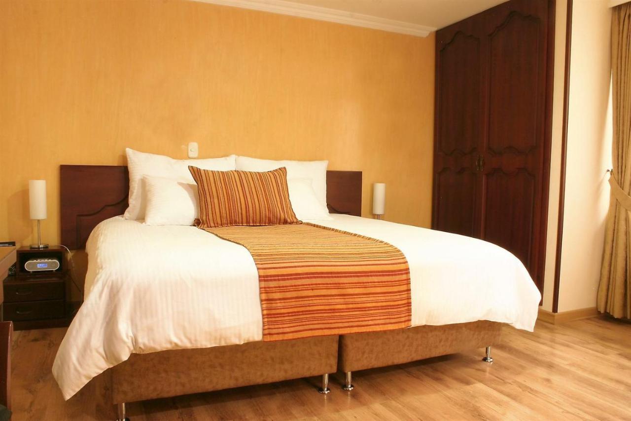 Hotel Luxor Перейра Екстер'єр фото