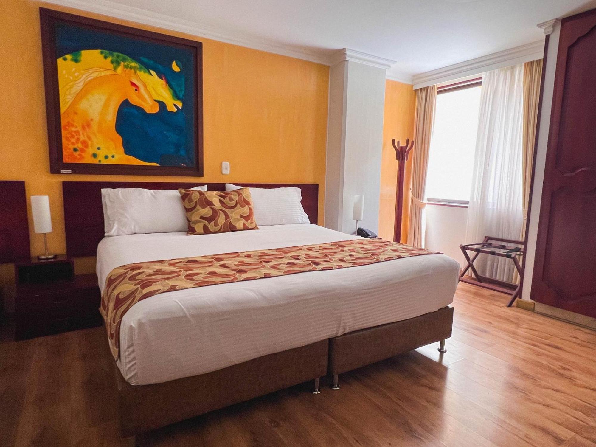 Hotel Luxor Перейра Екстер'єр фото